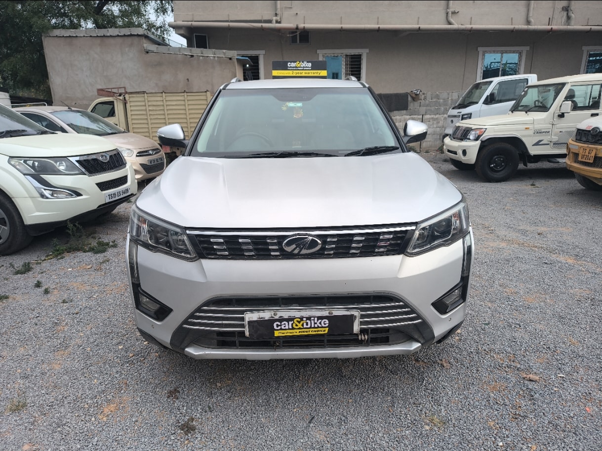 XUV300 image 8 XUV300 image 8