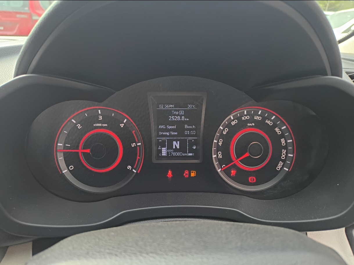 XUV300 image 10 XUV300 image 10