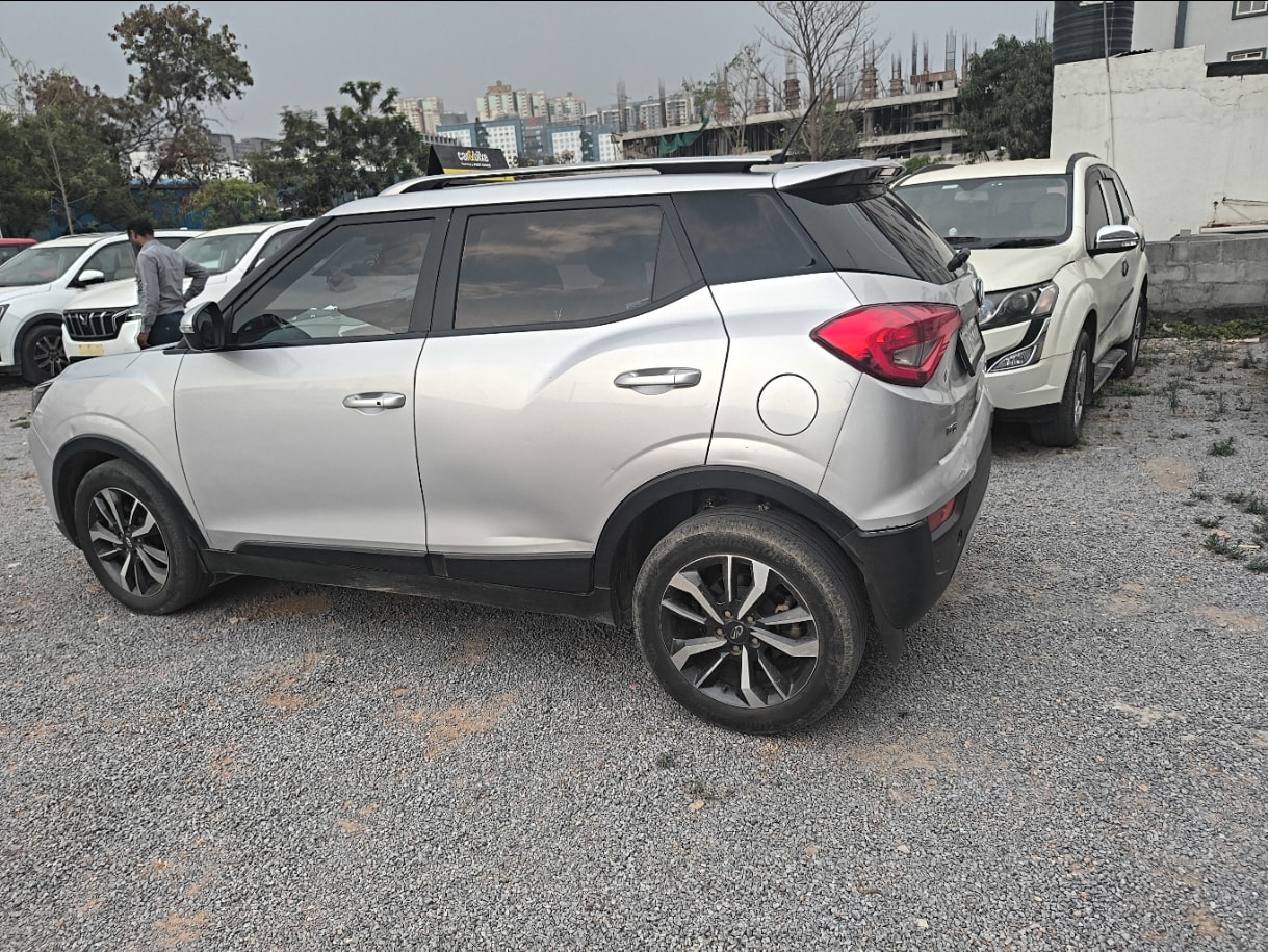 XUV300 image 3 XUV300 image 3