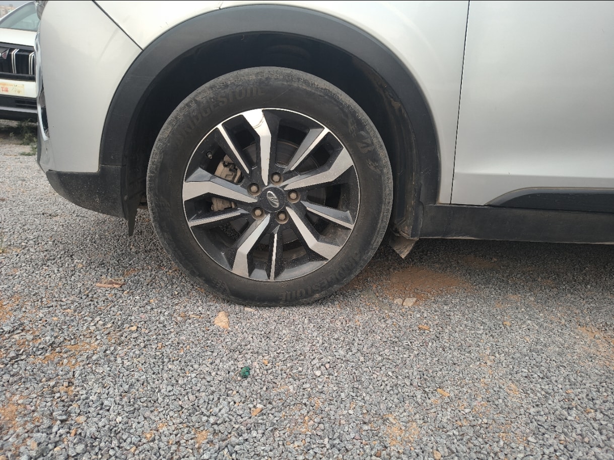 XUV300 image 9 XUV300 image 9