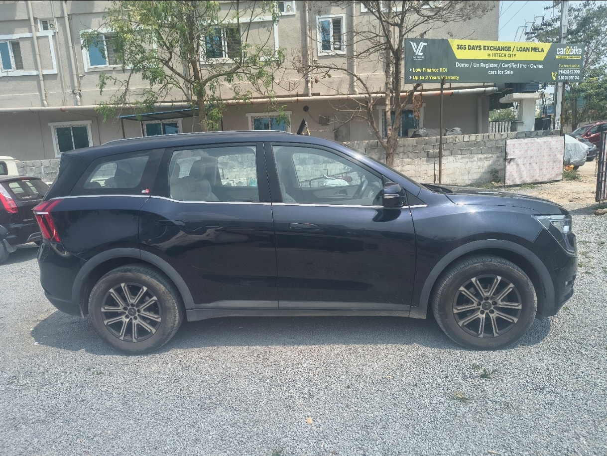 XUV700 image 2 XUV700 image 2