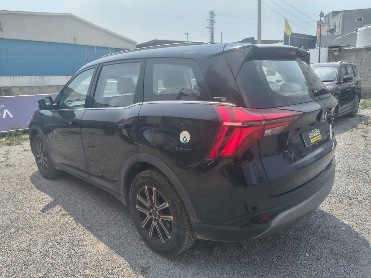 XUV700 image 3 XUV700 image 3