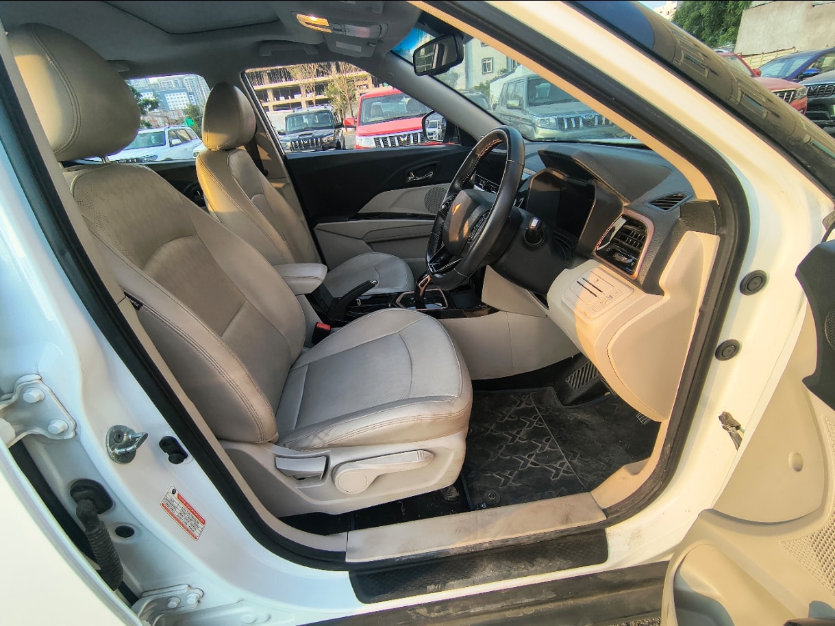 XUV400 image 16 XUV400 image 16