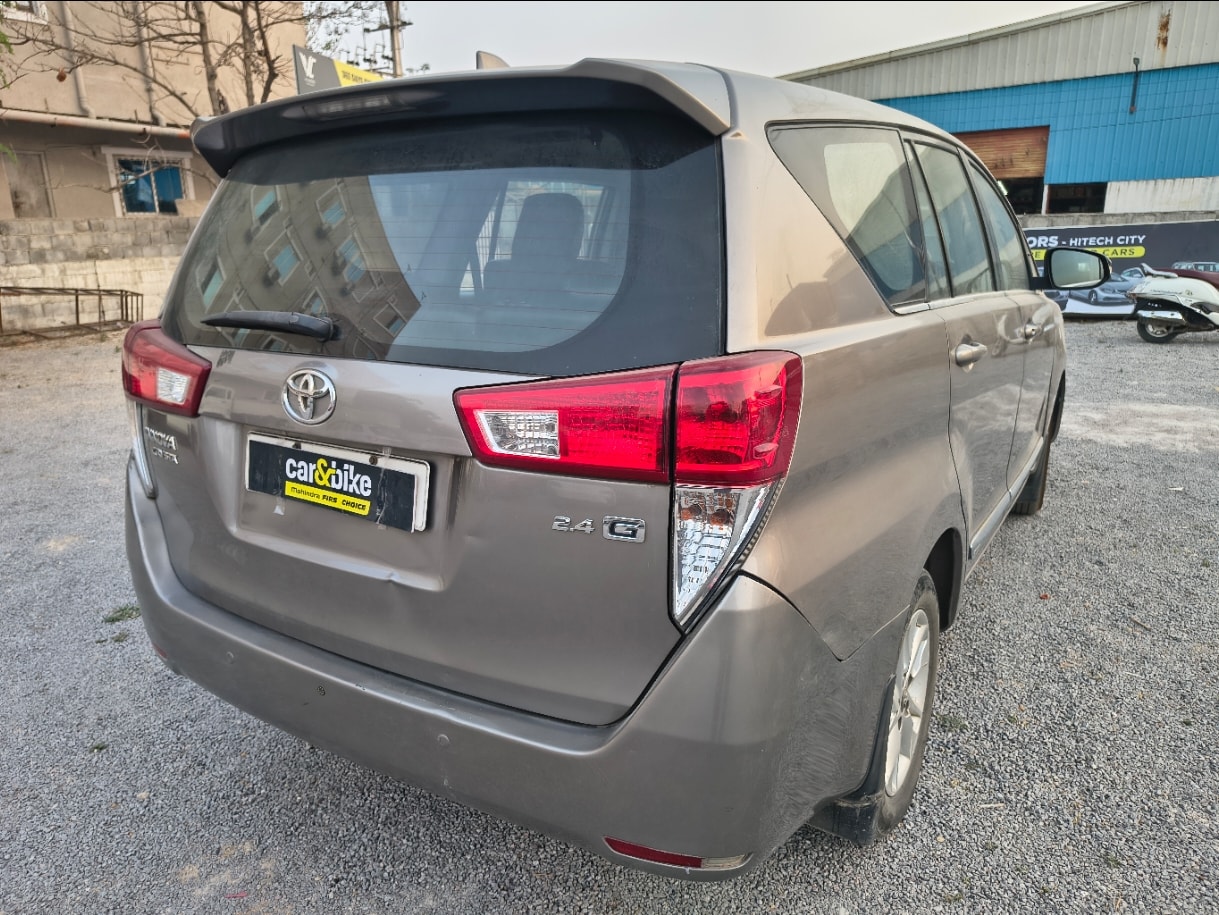 Used 2017 Toyota Innova Crysta Used 2017 Toyota Innova Crysta