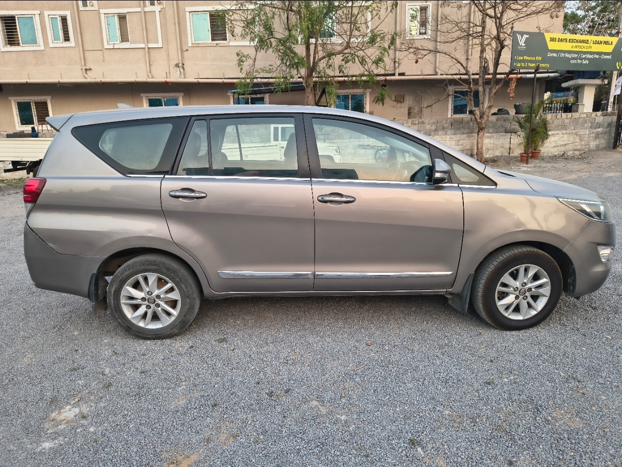 Used 2017 Toyota Innova Crysta Used 2017 Toyota Innova Crysta