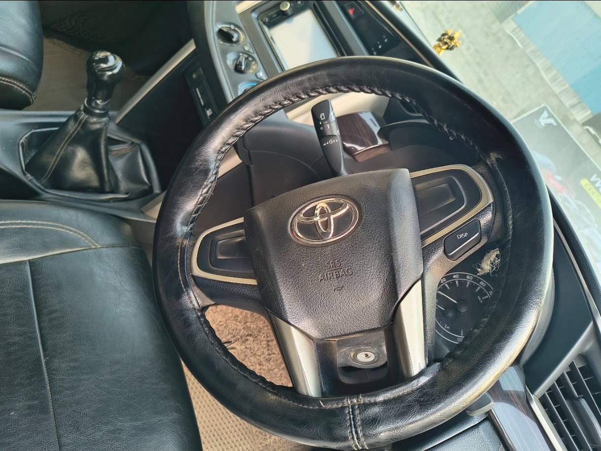 Used 2017 Toyota Innova Crysta Used 2017 Toyota Innova Crysta