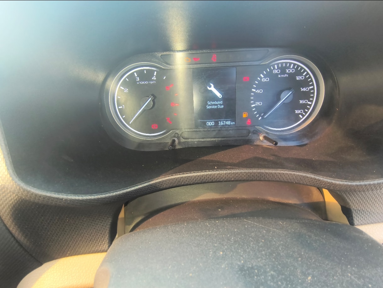 Used 2021 Mahindra Bolero Neo Used 2021 Mahindra Bolero Neo