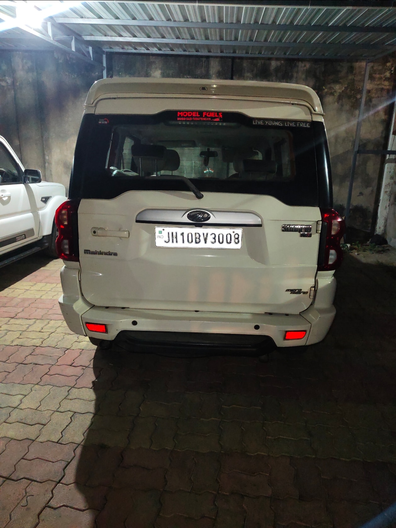 Scorpio image 5 Scorpio image 5