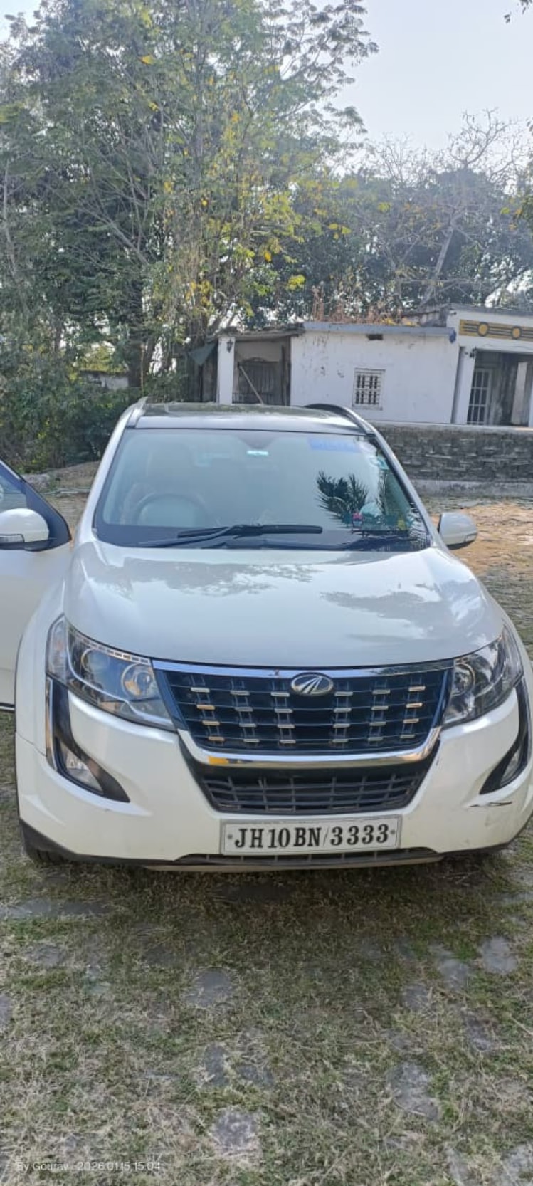 XUV500 image 1 XUV500 image 1