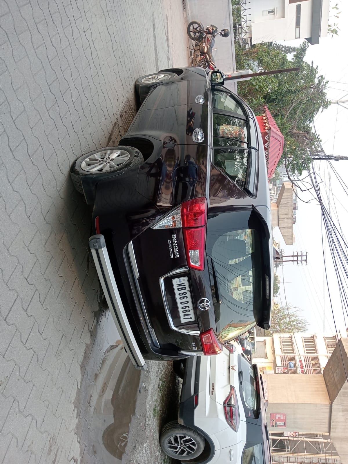 Innova Crysta image 6 Innova Crysta image 6