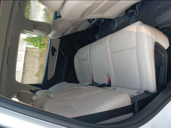 XUV700 image 16 XUV700 image 16