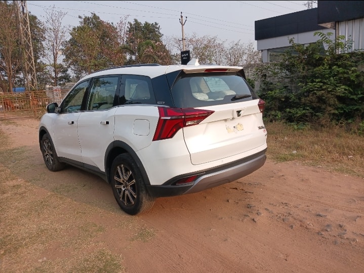 XUV700 image 4 XUV700 image 4