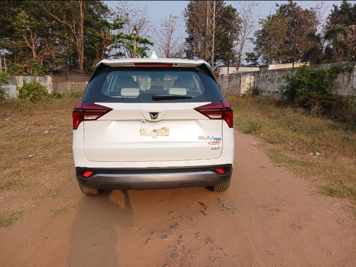 XUV700 image 3 XUV700 image 3