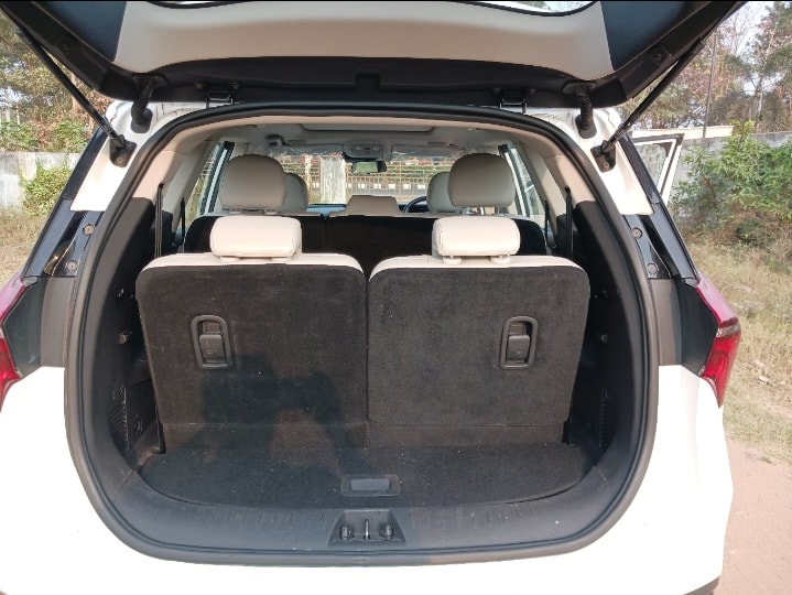 XUV700 image 9 XUV700 image 9