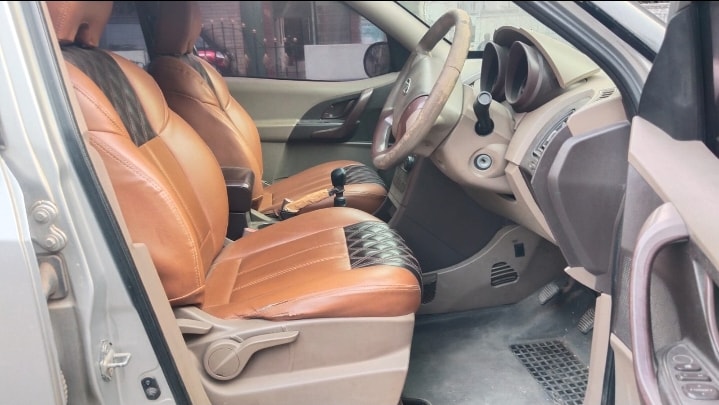 XUV500 image 15 XUV500 image 15