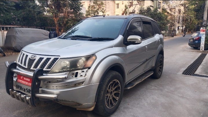 XUV500 image 2 XUV500 image 2