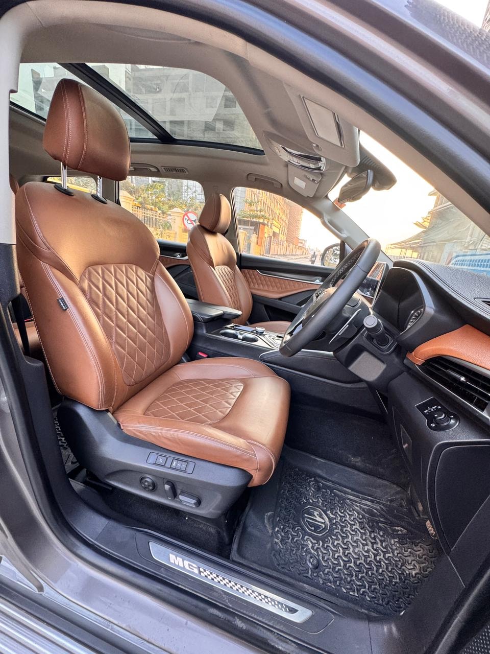 Gloster image 14 Gloster image 14