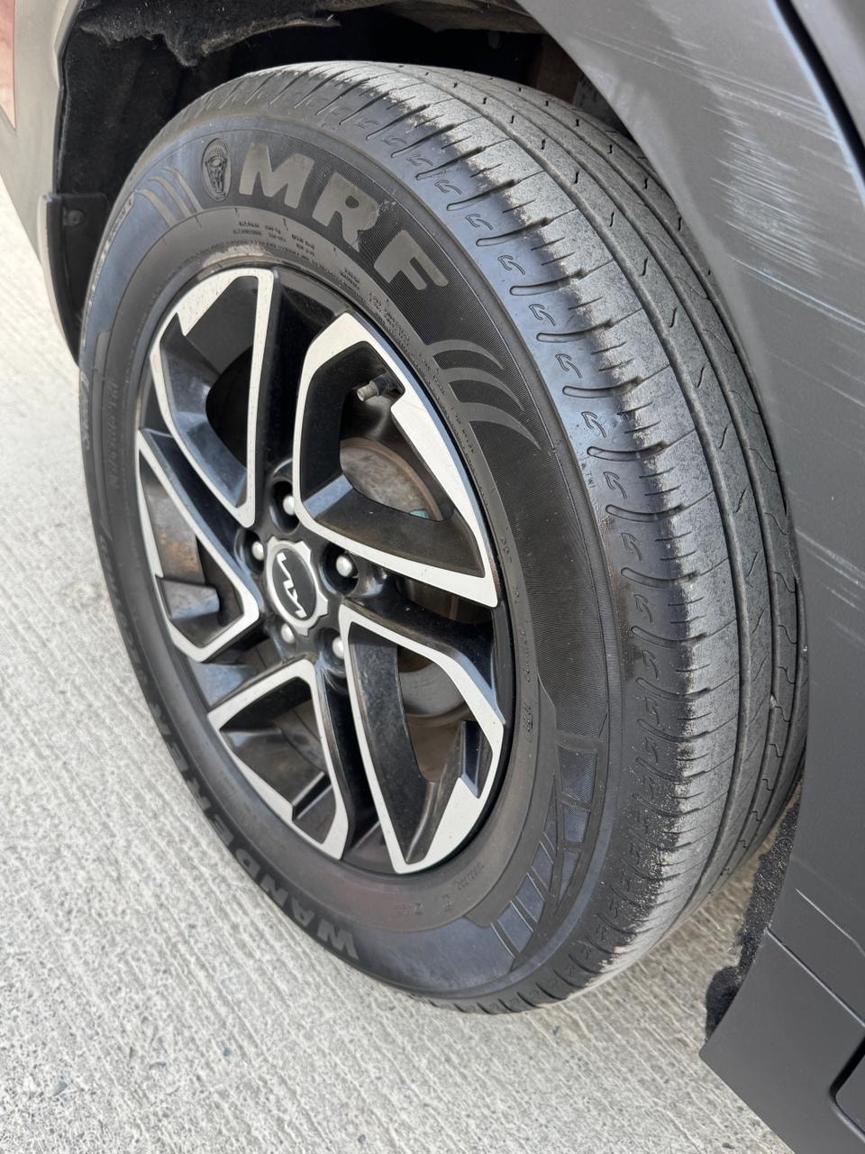 Carens image 9 Carens image 9