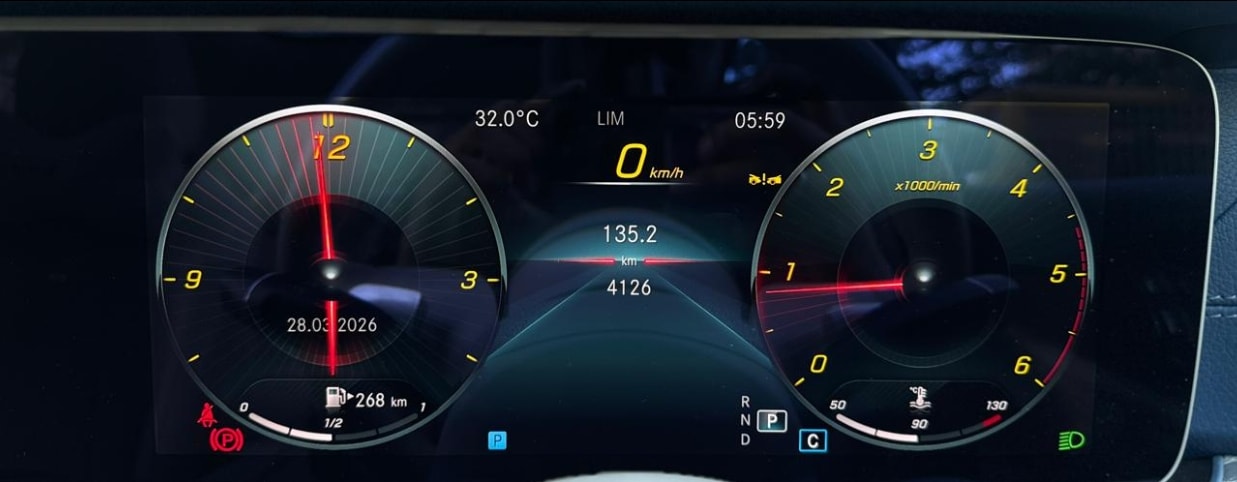 E-Class image 11 E-Class image 11