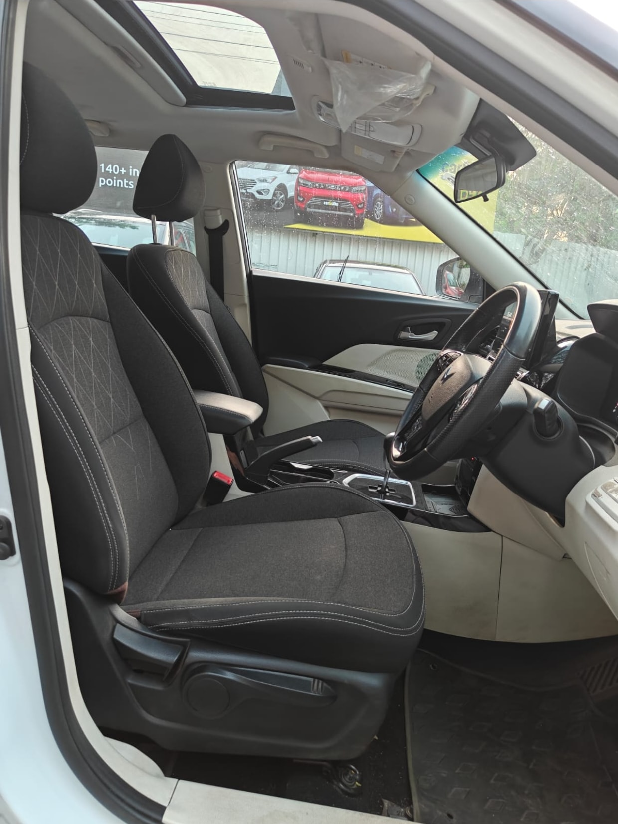 XUV 3XO image 13 XUV 3XO image 13