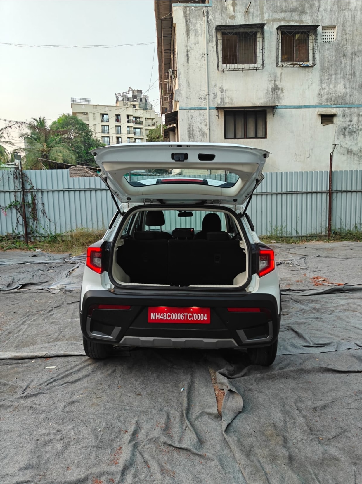 XUV 3XO image 9 XUV 3XO image 9