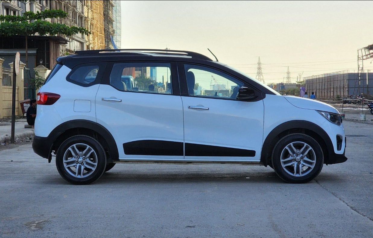 Used 2023 Renault Triber Used 2023 Renault Triber