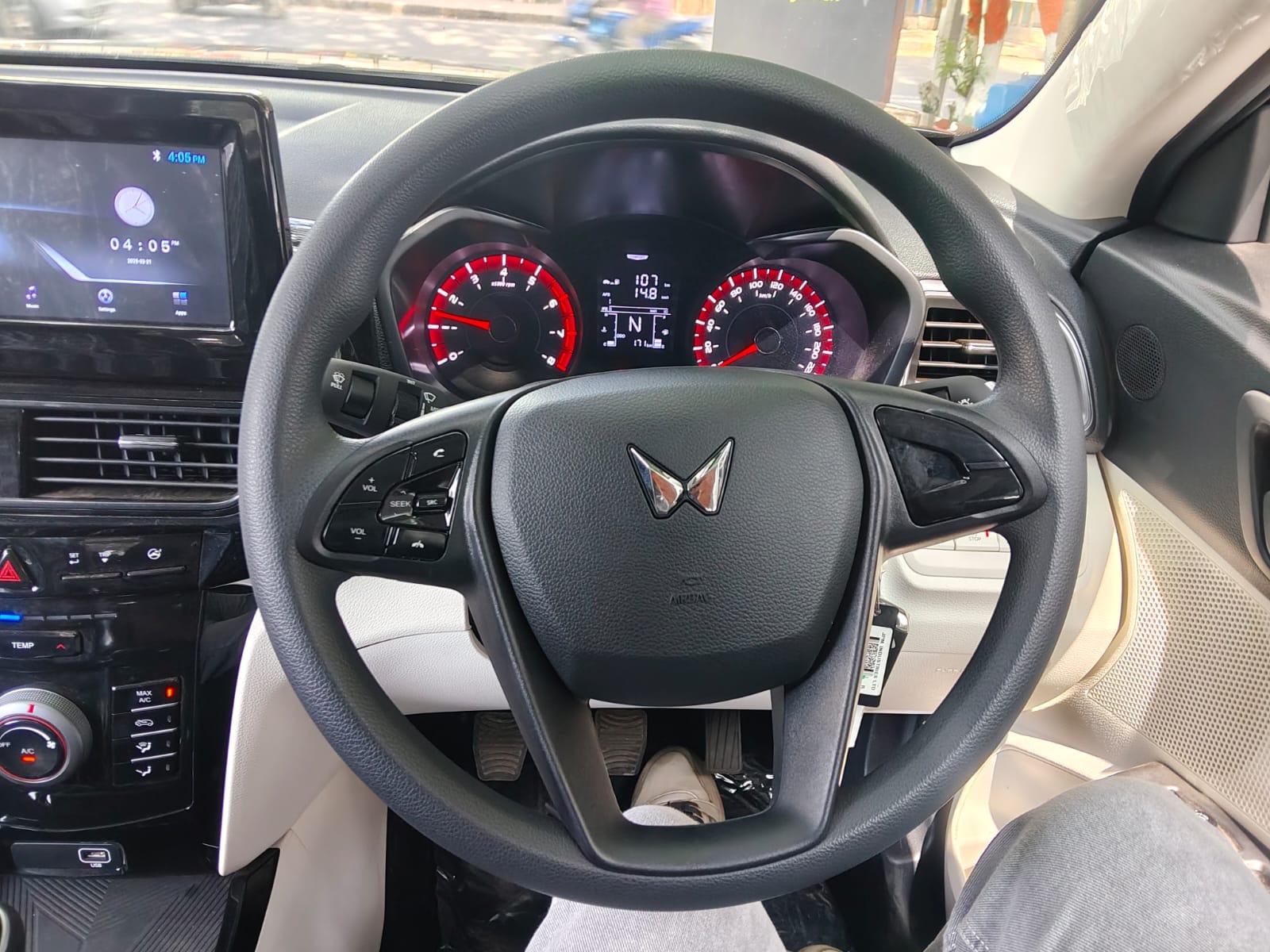 Used 2025 Mahindra XUV 3XO Used 2025 Mahindra XUV 3XO