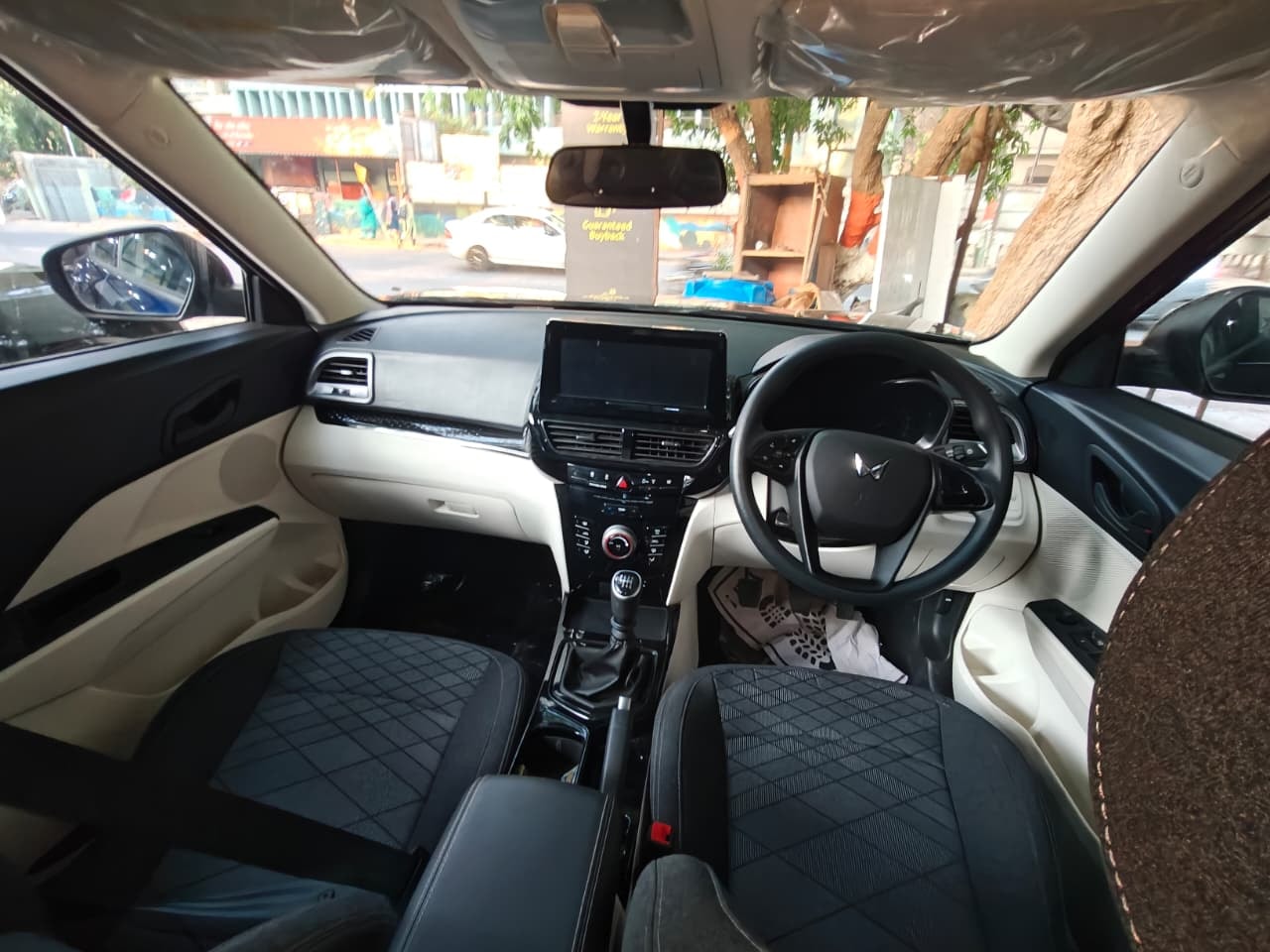 Used 2025 Mahindra XUV 3XO Used 2025 Mahindra XUV 3XO