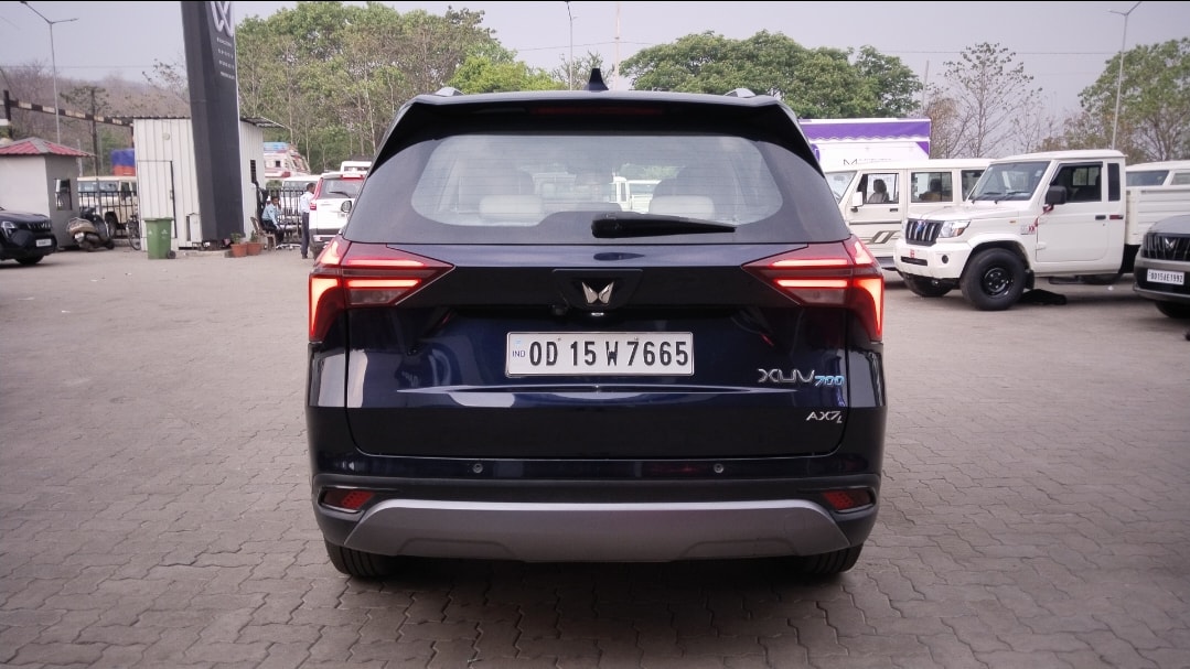 XUV700 image 4 XUV700 image 4