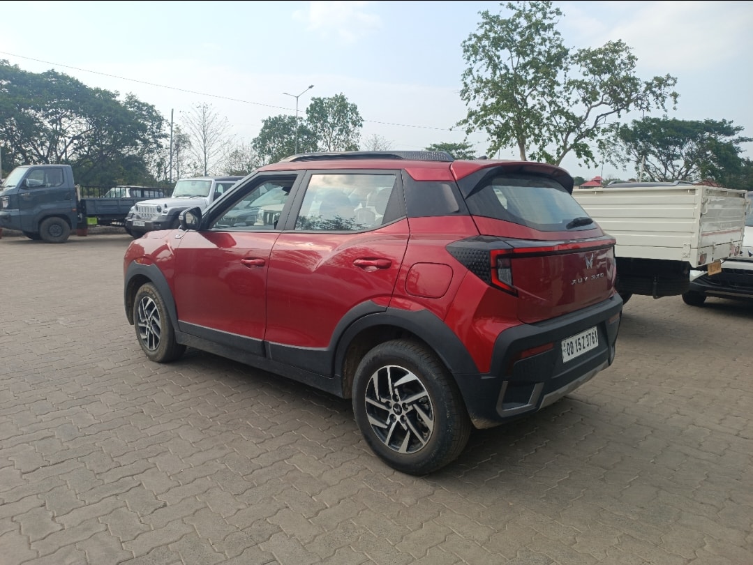 XUV 3XO image 3 XUV 3XO image 3
