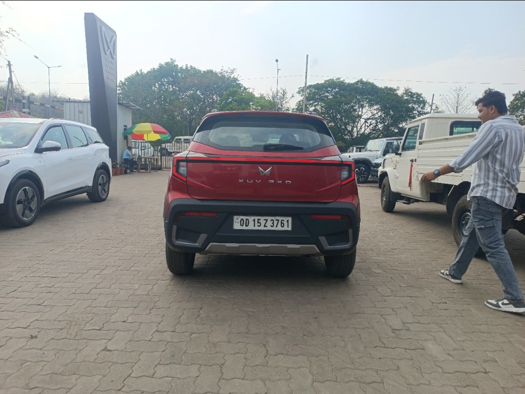 XUV 3XO image 4 XUV 3XO image 4