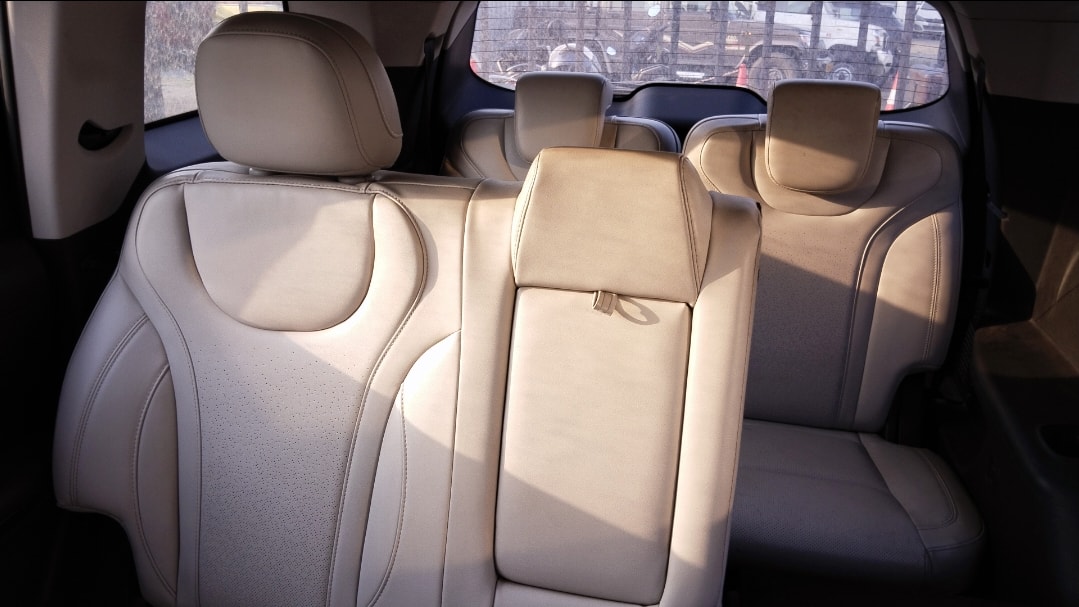 XUV700 image 15 XUV700 image 15