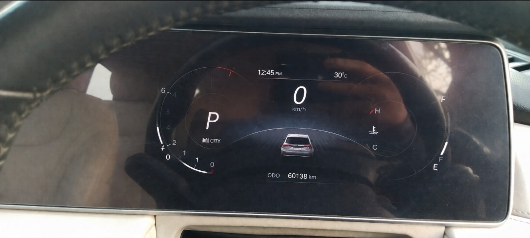 XUV700 image 11 XUV700 image 11