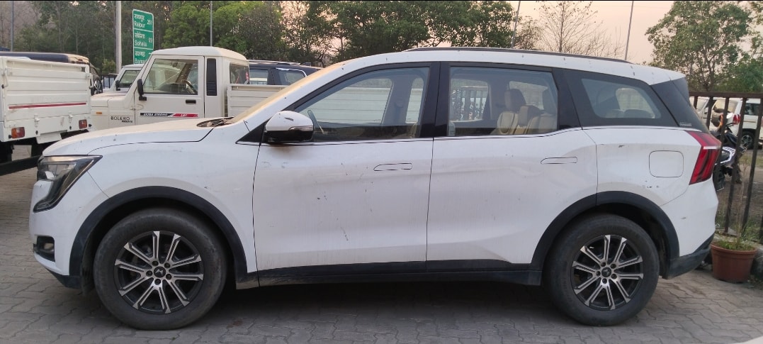 XUV700 image 10 XUV700 image 10