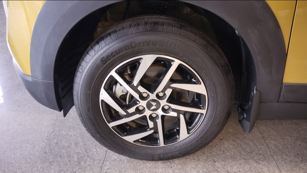 XUV 3XO image 9 XUV 3XO image 9