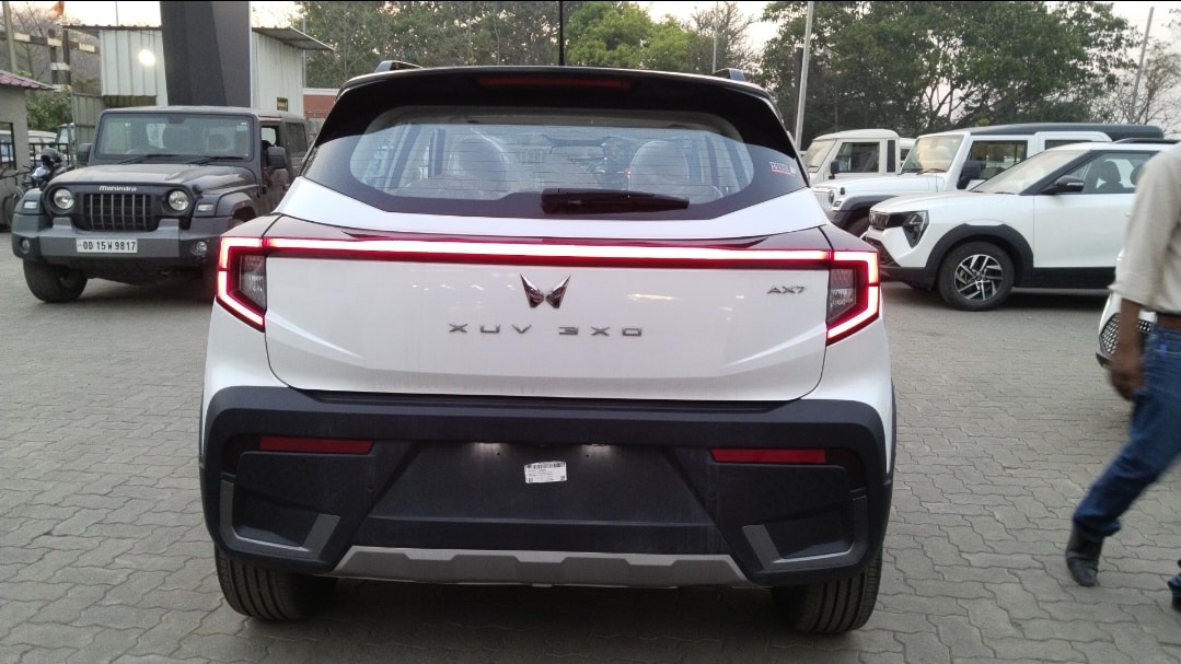 XUV 3XO image 4 XUV 3XO image 4