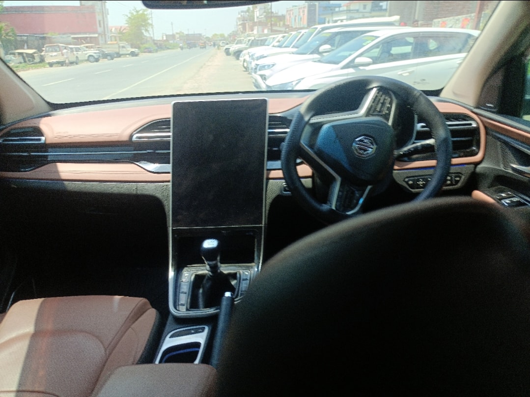 Hector image 12 Hector image 12