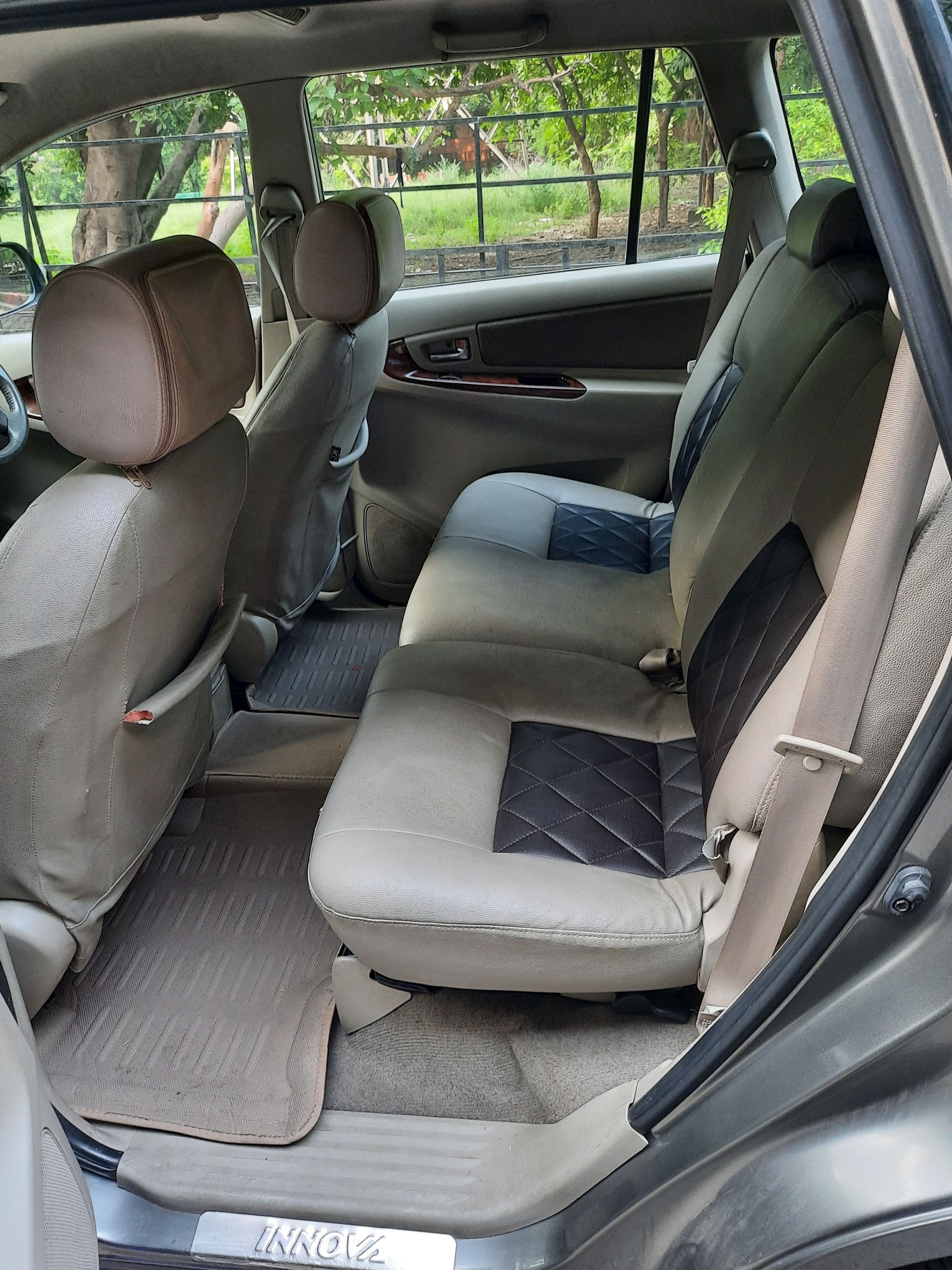 Innova image 2 Innova image 2