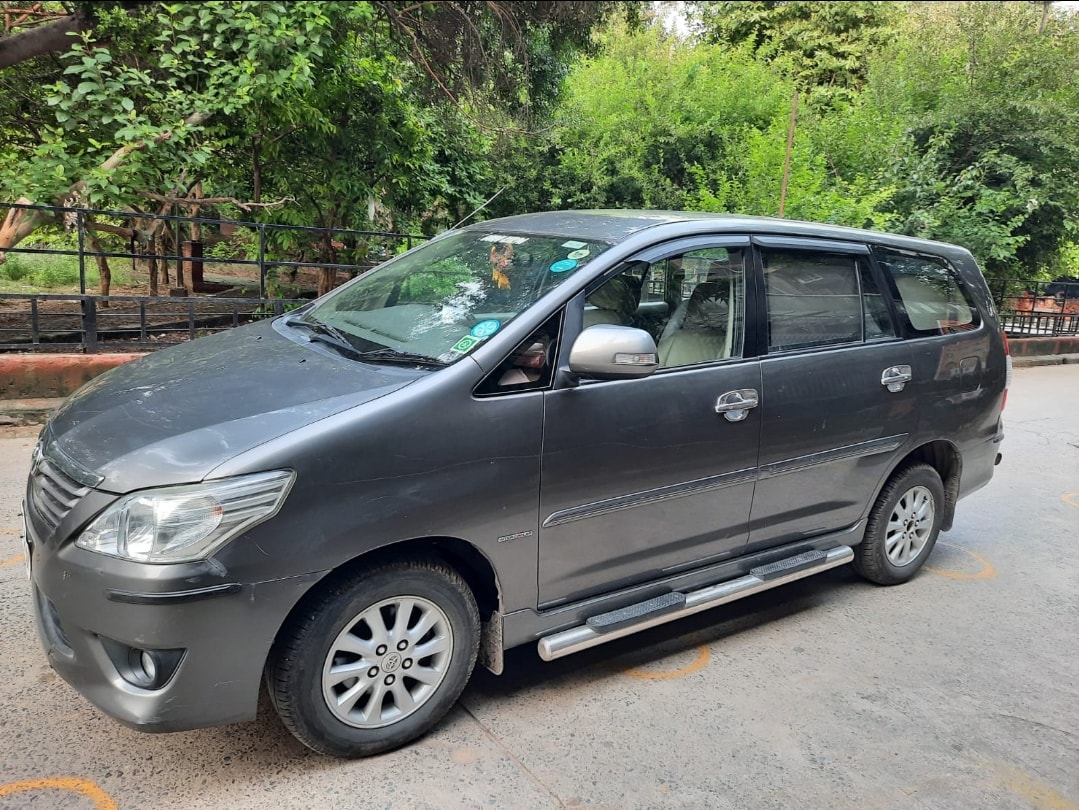 Innova image 1 Innova image 1