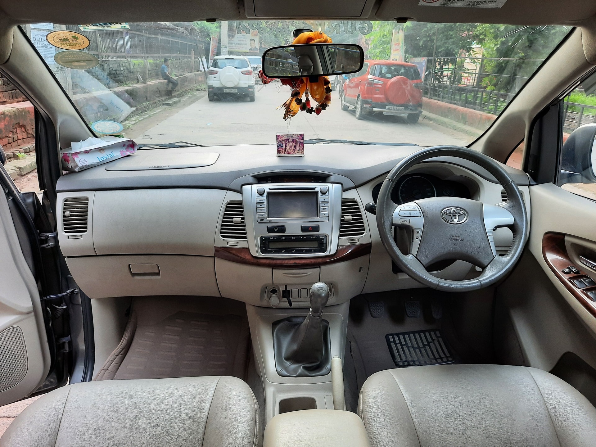 Innova image 4 Innova image 4