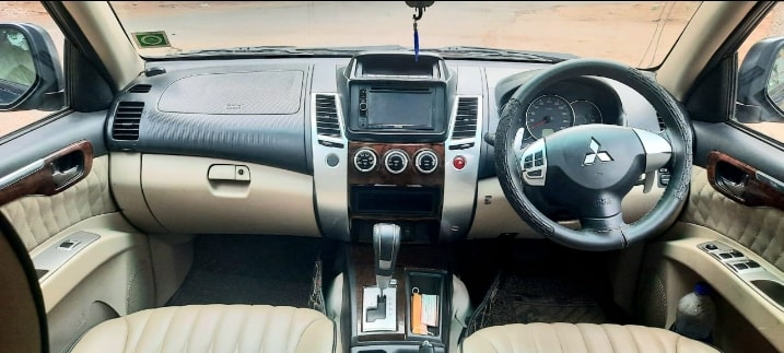 Pajero Sport image 10 Pajero Sport image 10