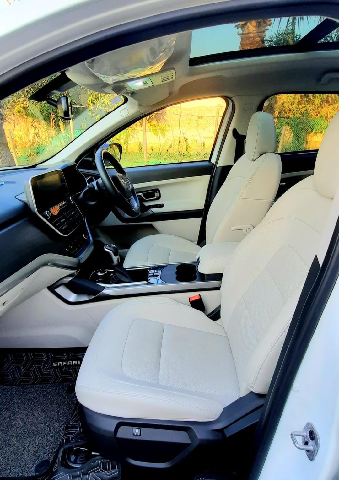 2022 Tata Safari XZA Plus Back Seats 