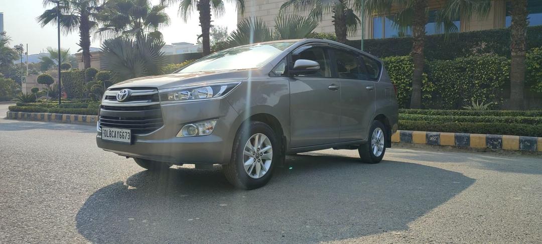 2019 Toyota Innova Crysta 2.4 G Plus MT 7-Seater BS IV Cover Image 