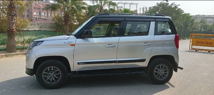 TUV300 image 2 TUV300 image 2