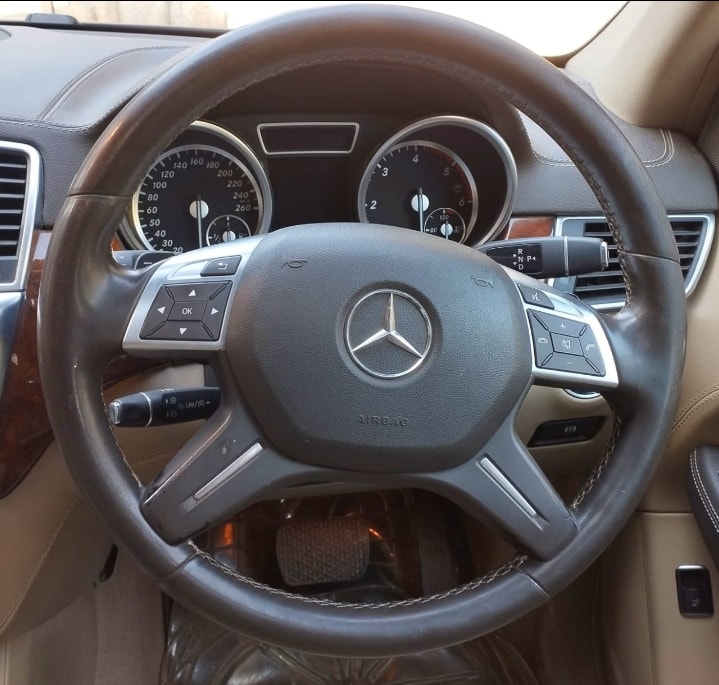 M-Class image 12 M-Class image 12