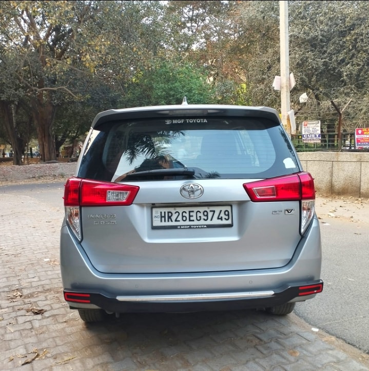 Innova Crysta image 4 Innova Crysta image 4