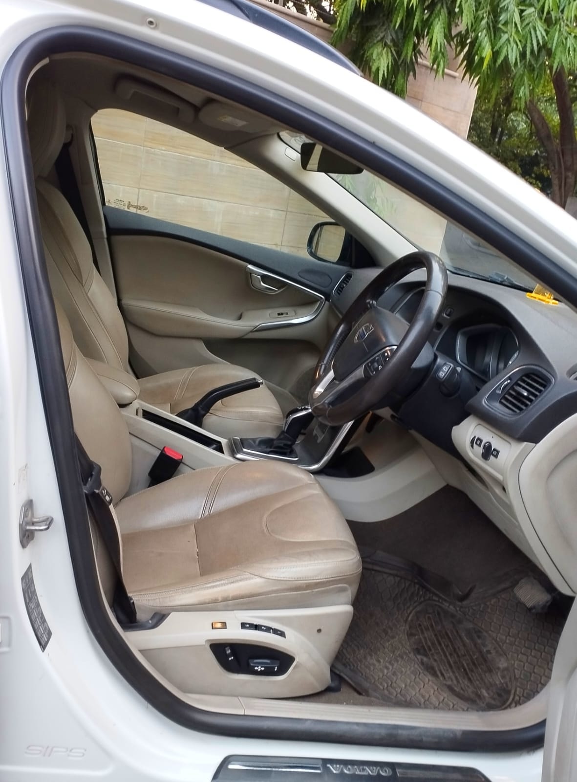 V40 image 13 V40 image 13