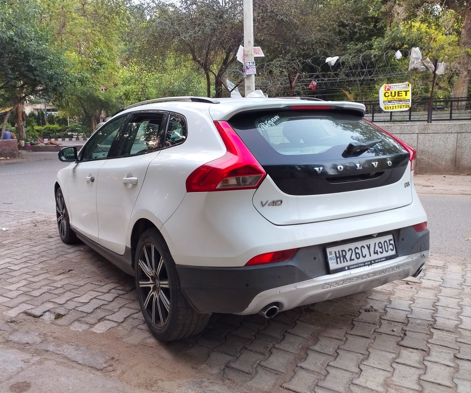 V40 image 3 V40 image 3