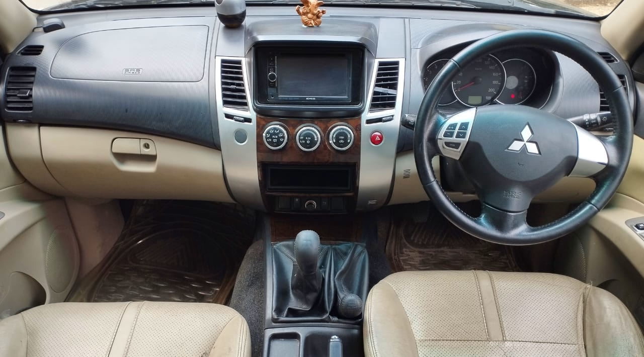 Pajero Sport image 9 Pajero Sport image 9