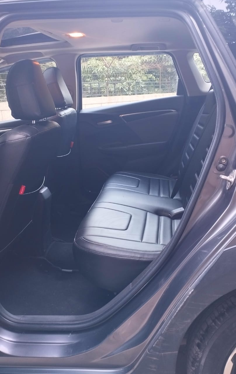 WR-V image 15 WR-V image 15